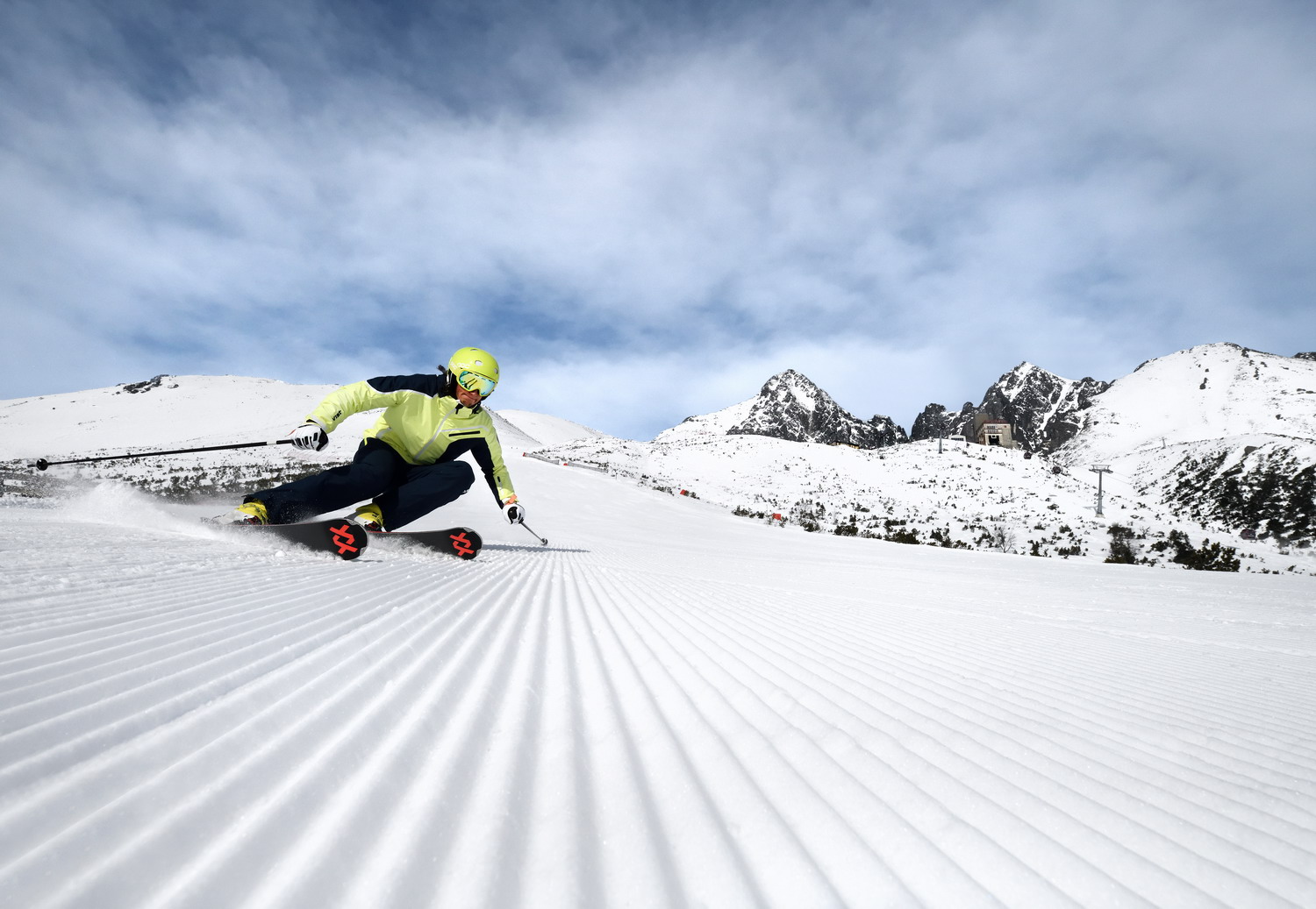 V Tatranskej Lomnici štartuje lyžovačka už v sobotu