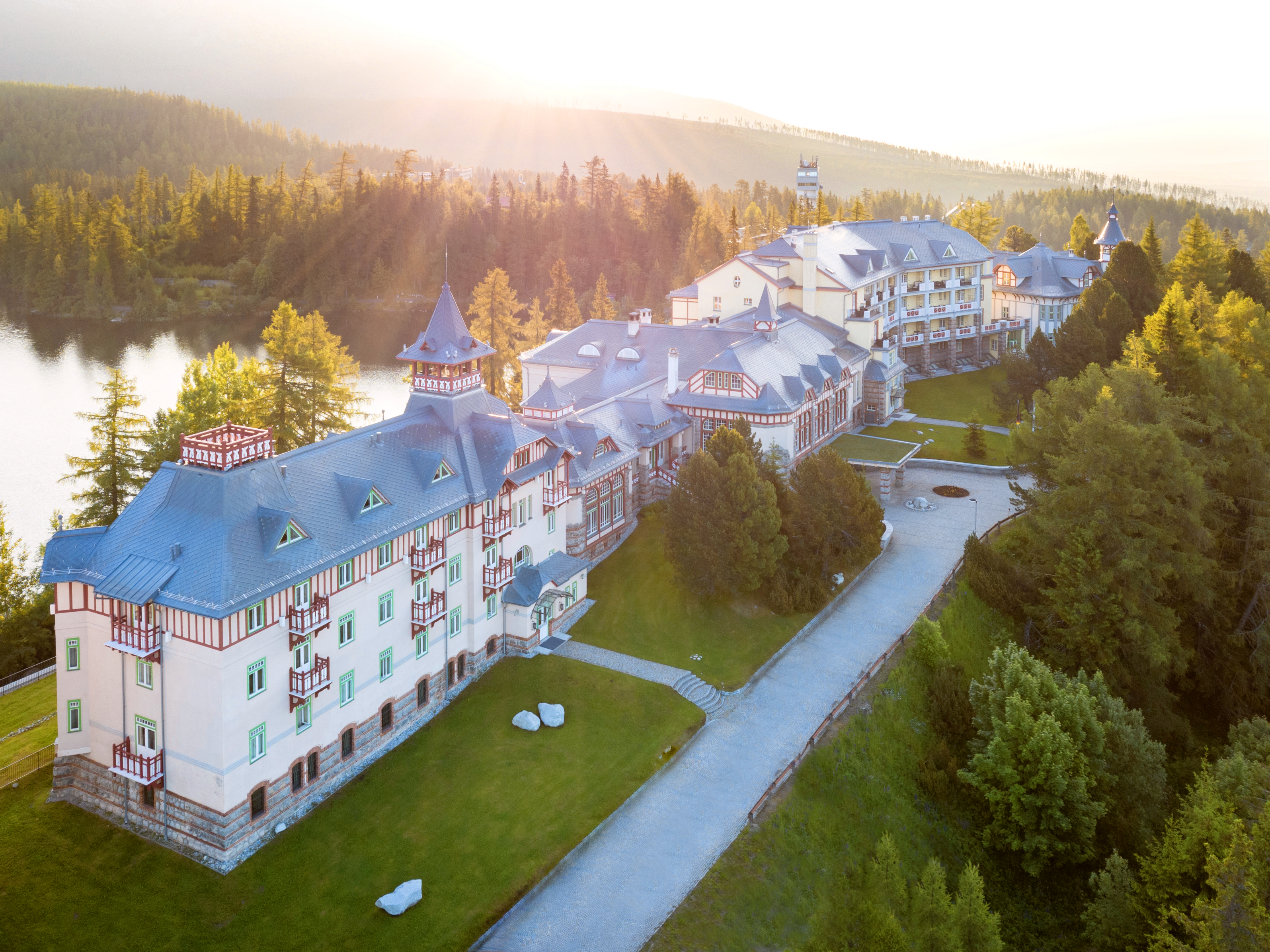 Grand Hotel Kempinski v Tatrách získal v Berlíne trojicu prestížnych ocenení