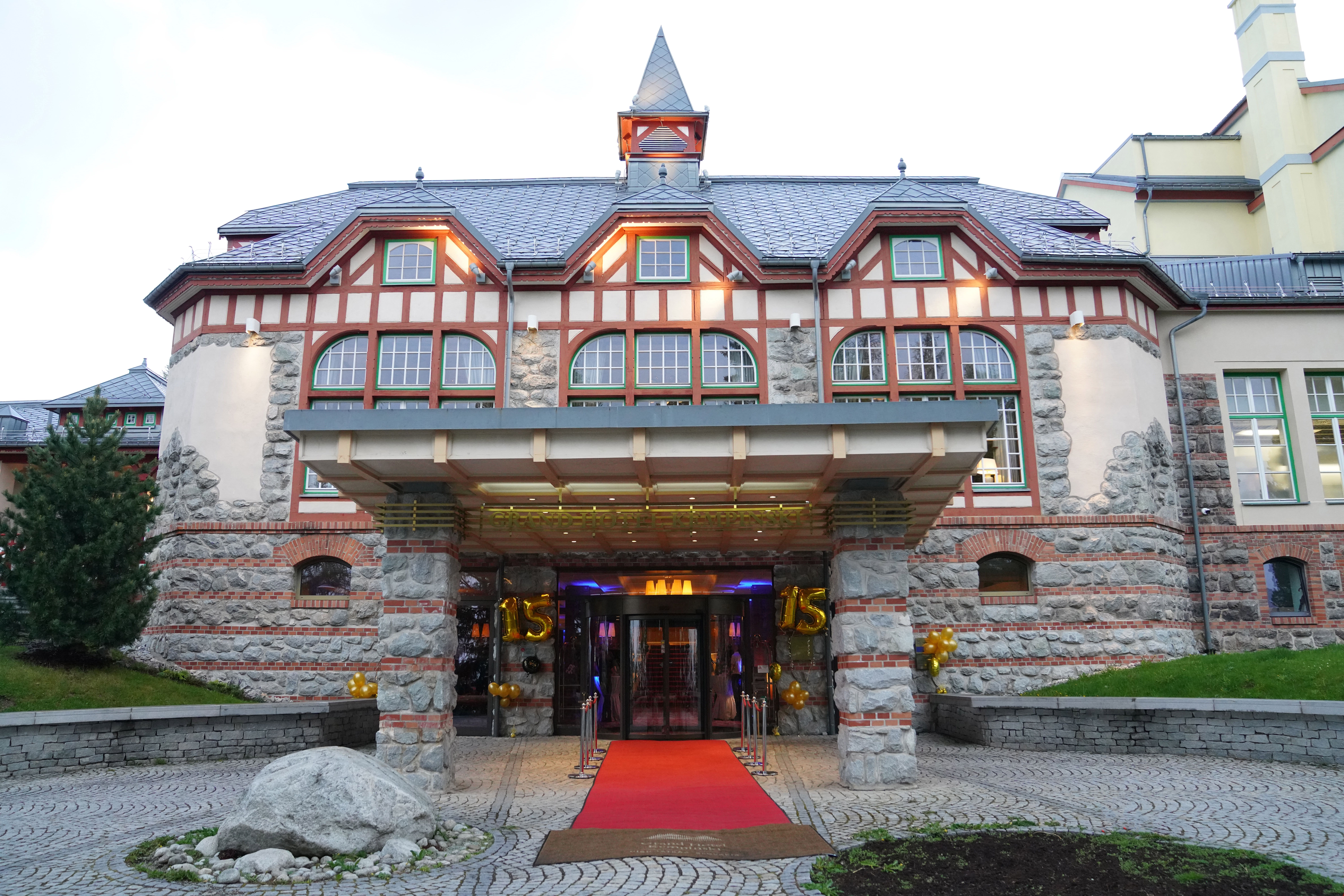 Grand Hotel Kempinski oslávil 15. výročie svojho otvorenia