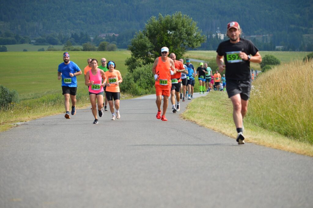 Malý štrbský maratón na 47. ročníku privítal rekordných 820 bežcov. Zvíťazili Marián Zimmermann a Magdalena Patas
