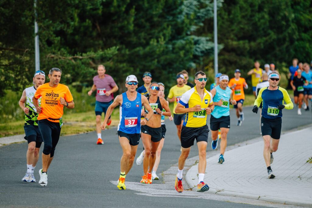 Malý štrbský maratón na 47. ročníku privítal rekordných 820 bežcov. Zvíťazili Marián Zimmermann a Magdalena Patas