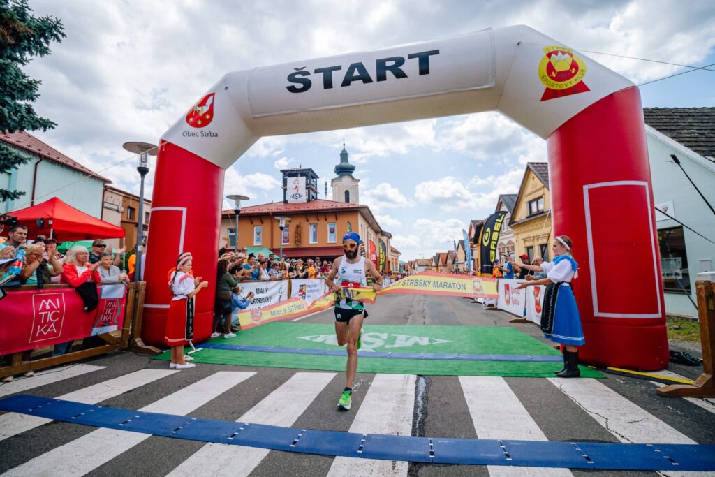 Malý štrbský maratón na 47. ročníku privítal rekordných 820 bežcov. Zvíťazili Marián Zimmermann a Magdalena Patas