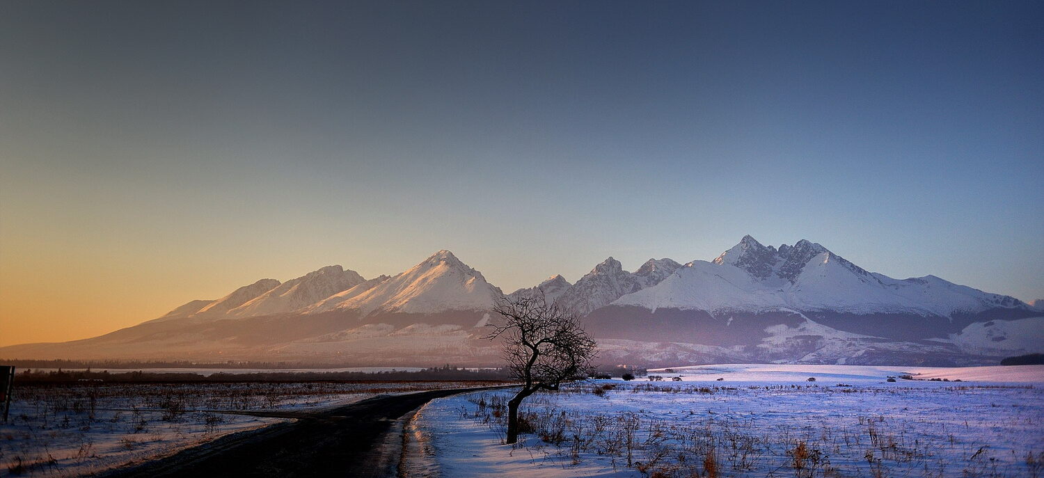 Kényelmesen autóval vagy vonattal