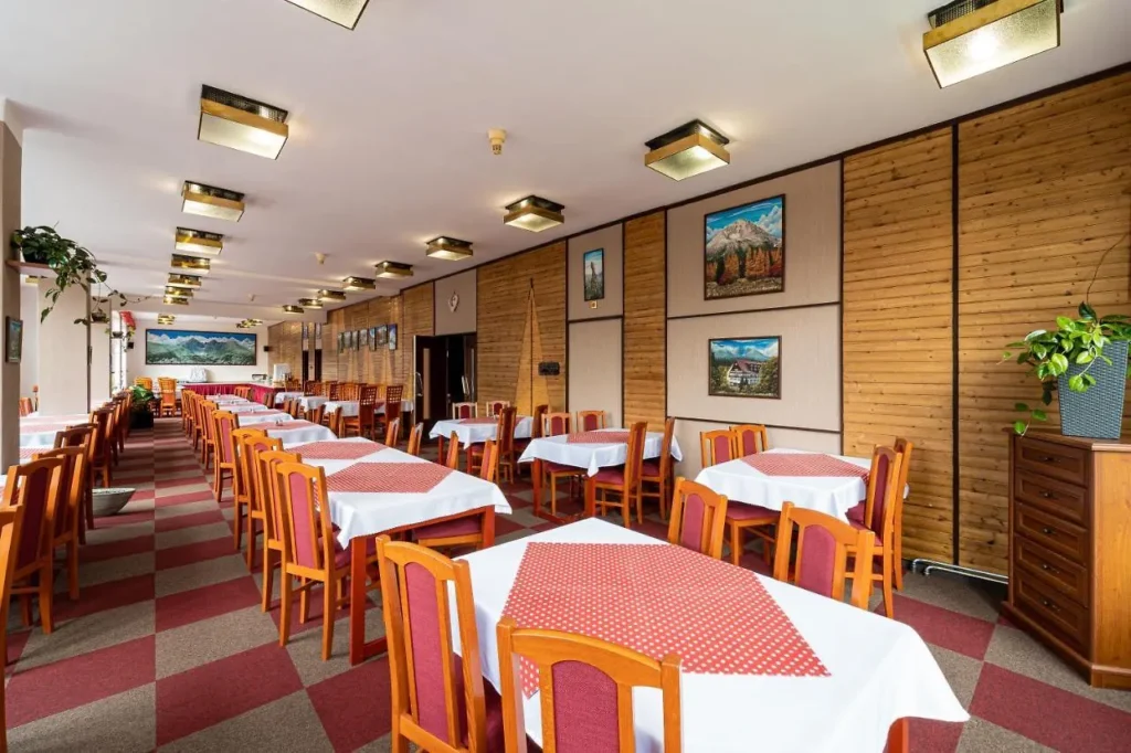 Hotel SASANKA **