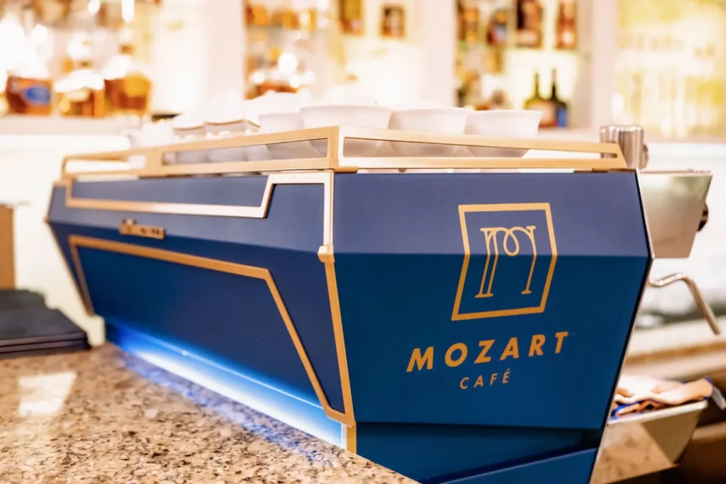 Kaviareň Mozart