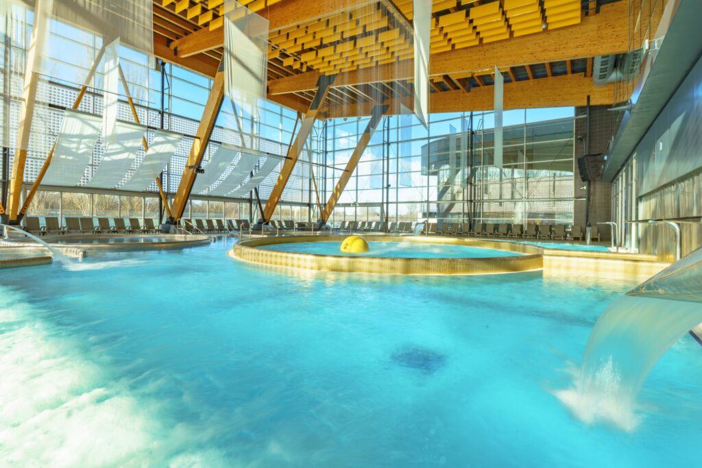 AquaCity_Blue_Sapphire_2022_LQ03