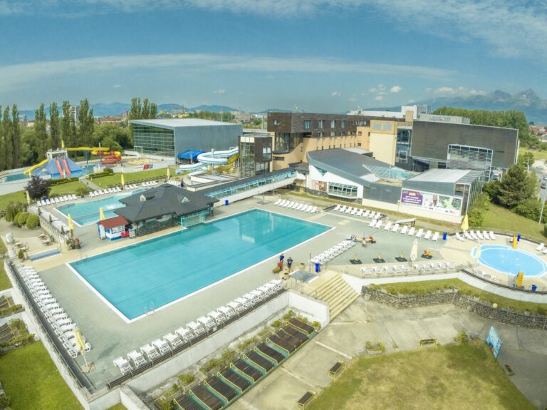 AquaCity_vonkajse_bazeny