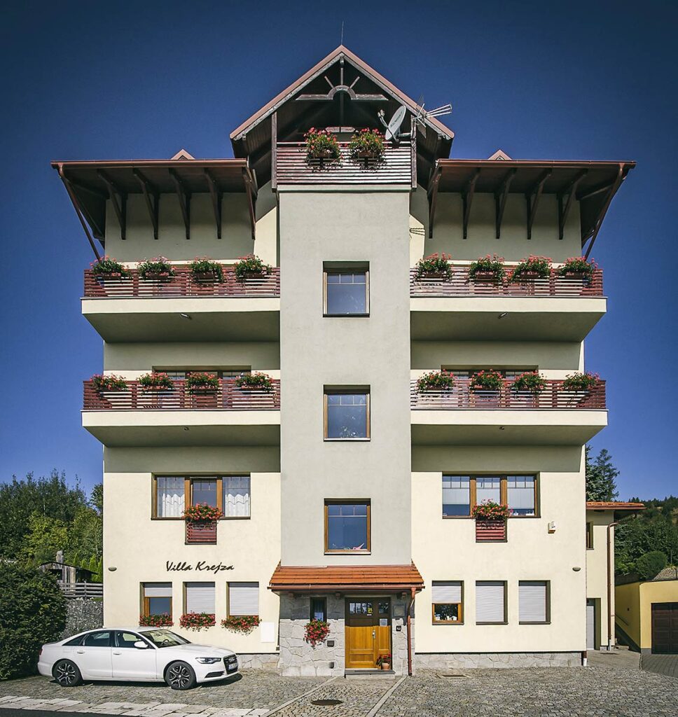 Krejza Villa_summer-11