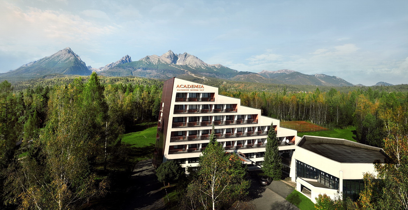 Hotel Academia***