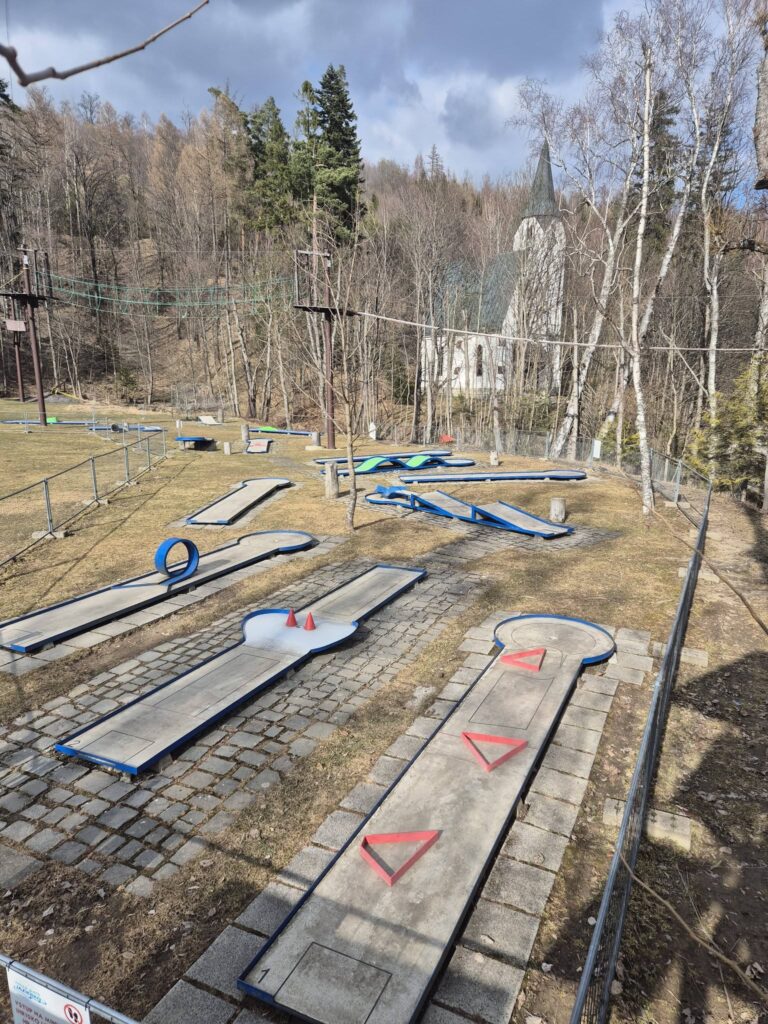 minigolf Relax park Jazierko1