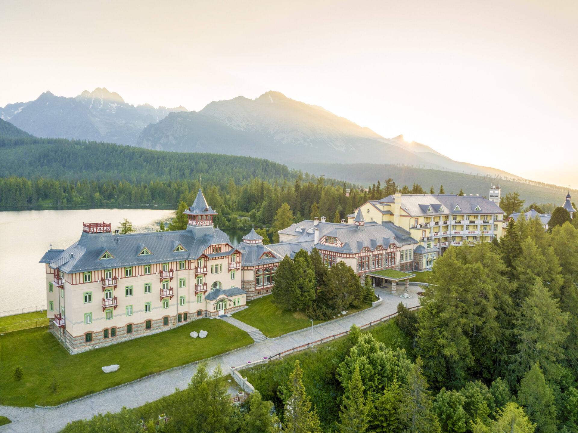 Hviezdne trio Čekovský, Hudák, Adamec vystúpi v Grand Hoteli Kempinski